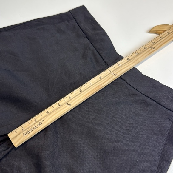 Vince Black Flat Front Bermuda Shorts Size 4 - Picture 5 of 8